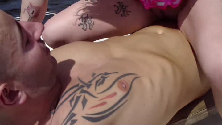 ASURAN – SEXausflug auf TRETBOOT in MiniROCK public