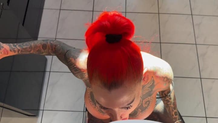 Cat-Coxx – Schüchternen Umzugshelfer zum AO fick verführt – Sowas hat er noch nie erlebt