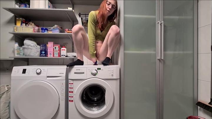 FinaF0xy – ERWISCHT – Vom Nachbarn im Waschkeller gefickt