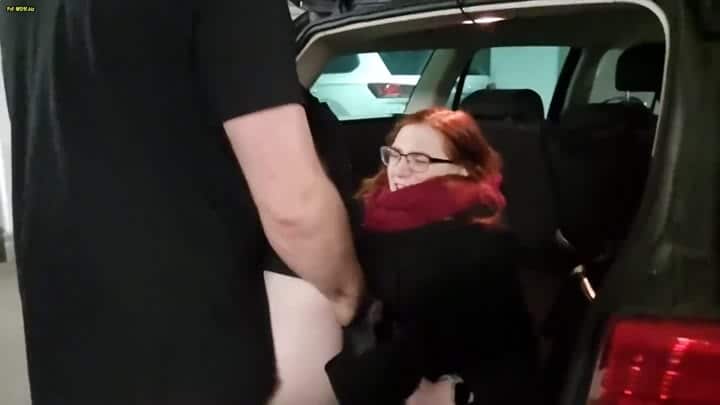 FinaF0xy – Extrem PUBLIC – Durchgefickt in der Tiefgarage