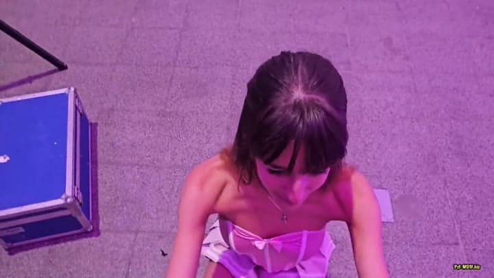 Layla_von_H0hensee – Mitten auf der Venus entjungfert – Erster Blowjob mit 18