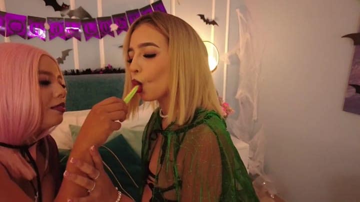 NicoleAdams – Deine besten Vampire, sexy