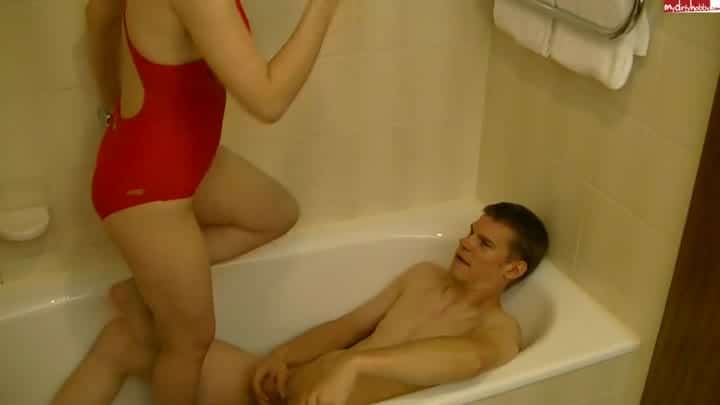 SweetAngi – Im Hotel verlaufen – NS auf seinen Schwanz