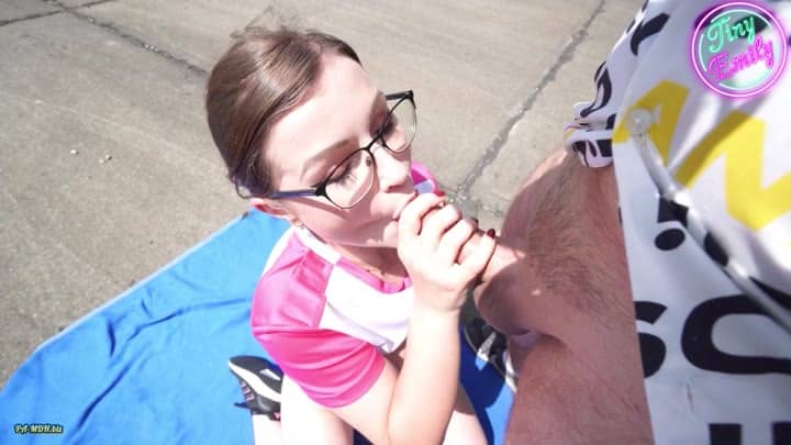 TinyEmily – Angeblasen zur EM