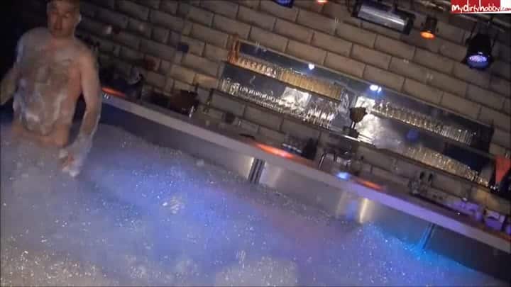 Xenia-Power – Schaumparty mit geile Nathalie Teil 1