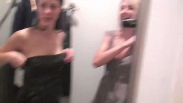 YourGirlNr1 – Bitches beim Shoppen voll erwischt