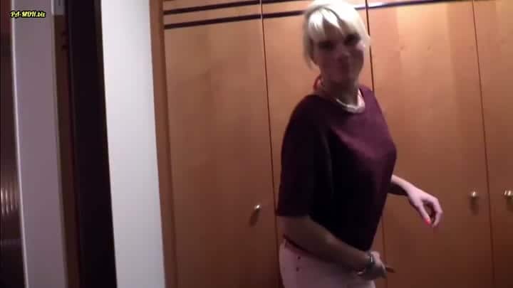 Egon-Kowalski – Zimmerservice – perverser sperma-donut