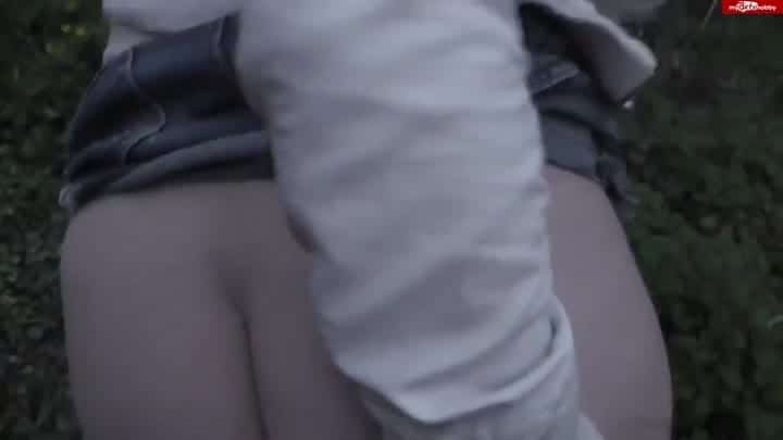 Sarahlicious – RASTPLATZHURE PUBLIC FICK DIREKT AN DER A4