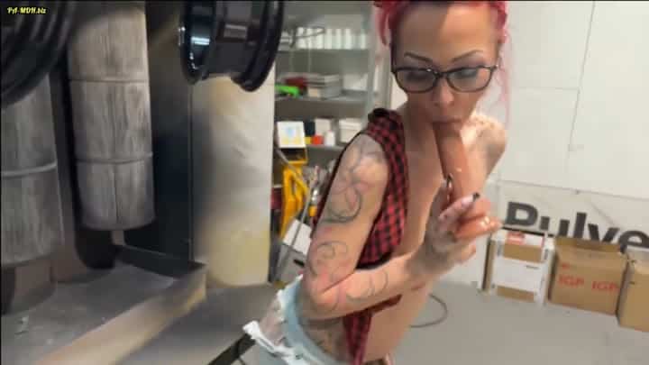 SissySexy – Die Lackiertussi