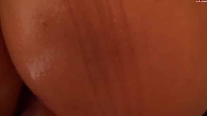 Alexandra-Wett – Abspritz Rekord – Nylon-Schlampe besorgt dir 4 Mal hintereinander