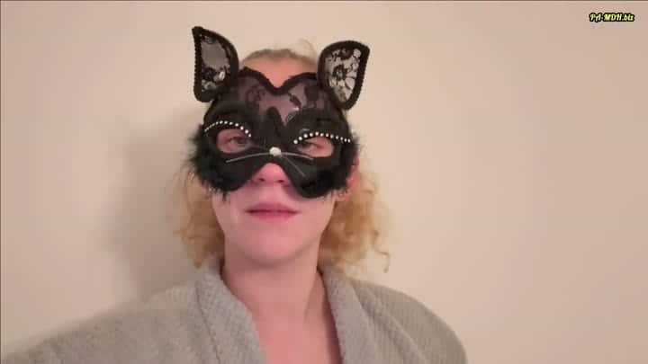 DominaCat – Ich lasse mich das erste Mal in den Arsch ficken