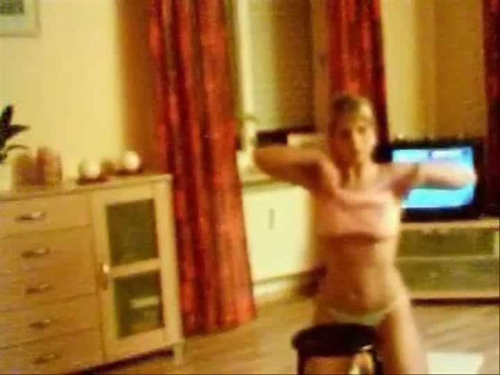 SexyEstefania – Boogie Strip