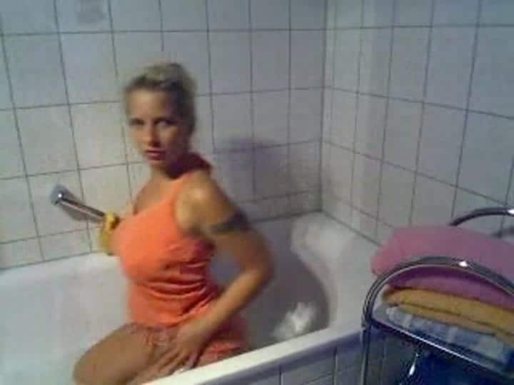 SexyEstefania – Schaumbad