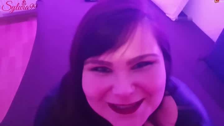 SylwiaSun – Rauchen bis du Spritzt – Smoking Bitch