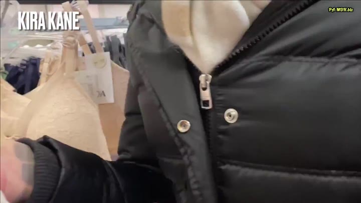 KiraKane – Traust du dich – Fotze sucht Schwanzbegleitung zum Shopping