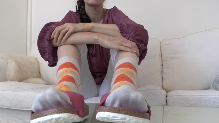 Lady_Victoria_Valente – An meinen socken schnüffeln, füße