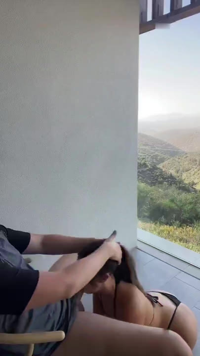 Lia-Fox – Geiler Public Morgen Sex auf dem Balkon