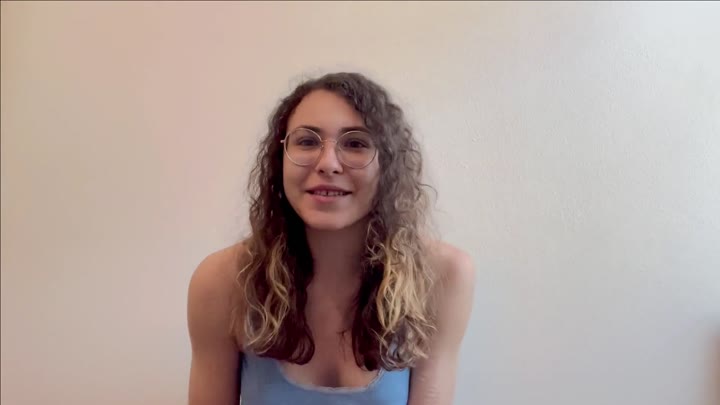 Lea-Maus – Was soll ich tun – Mein Stiefvater hat mein Video gekauft