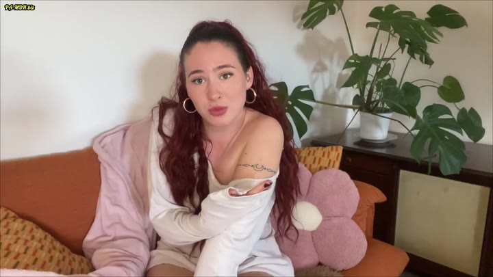 Bella_Bacio – Mein ERSTES Video auf einer Sexseite – Hey, ich bin Bella