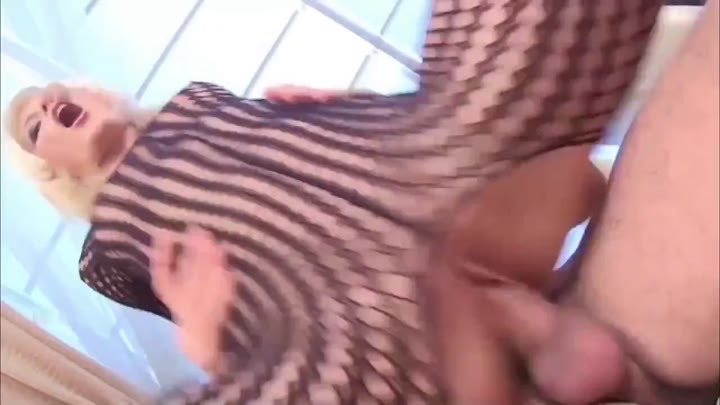 Claudia-18 – Eine meiner ersten analen Erfahrungen – Nächstes Mal zwei Schwänzen