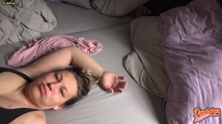 DaddysLuder – Fick mich, wenn es sein muss, aber unterbrich mich nicht beim Scrollen