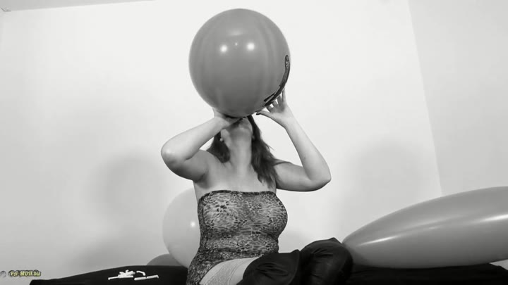 Deutsche_Dominaz – Ballonparty
