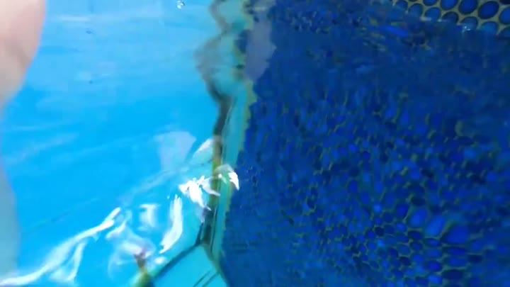 FunFuckPaar – LARA SPÜRT DAS RISIKO – GEHEIMER SCHWIMMBAD-FICK UNTER WASSER