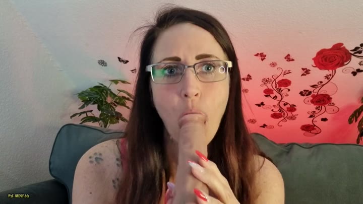 NadjaNeah – Userwunsch – Blowjob und Eier lecken und Dildo