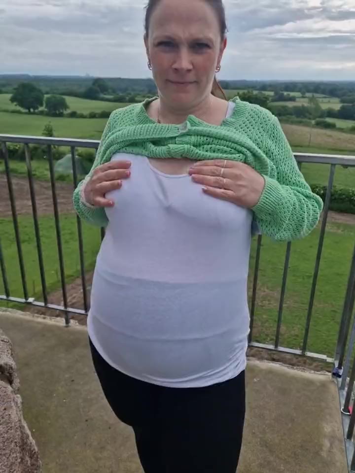 Saskialove87 – Fick im Freien und bekomm Creampie in die Pussy