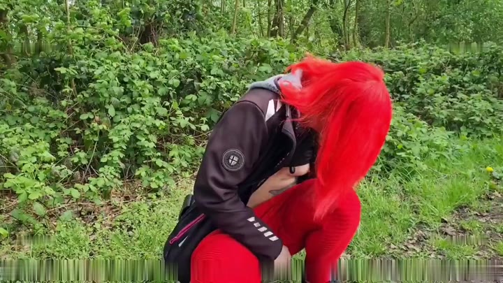 Sunny-Sin – MEGA EXPLOSION – HEFTIGE PISSFONTÄNE – HATTE ICH ZU VIEL DRUCK