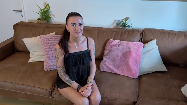 Wet_lana – Kostet mich das meinen Job – Ab JETZT KOMPLETT NACKT im Netz