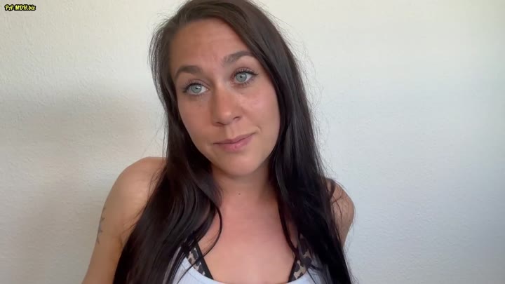 SinaNice420 – Mein 1. Video hier auf einer Sexseite! Hi ich bin die Neue