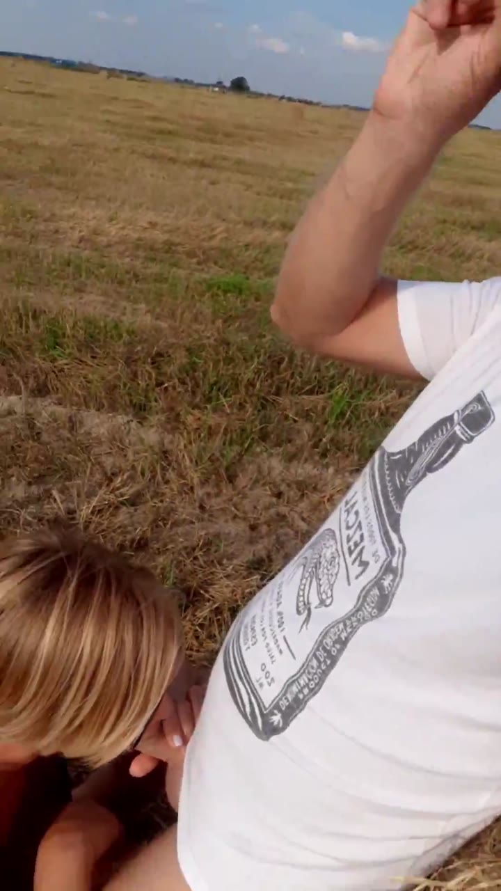 Crazyfamily1970 – Kuni auf dem Feld meiner stiefmutter machen
