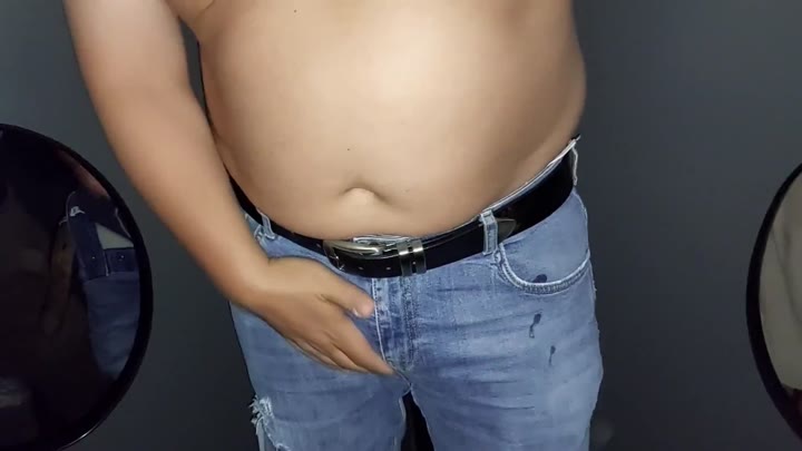 dein-geiler-jonny – Am Glory Hole die Schwänze abgemolken