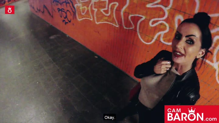 Cam-Baron – Geiles Fickdate mit reifer GothFick-Stute Sidney Dark