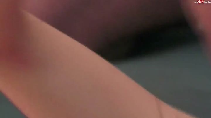 gangbang-spass – Geiles treiben bei ner privat gangbang session mit 2 teenyfotzen