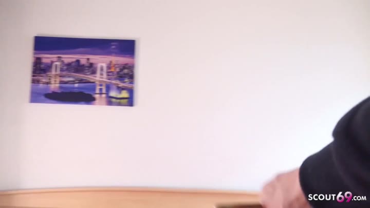 German-Scout – 18 Jahre junge Maria-Saint in Berlin bei echtem Strassen Casting AO gefickt