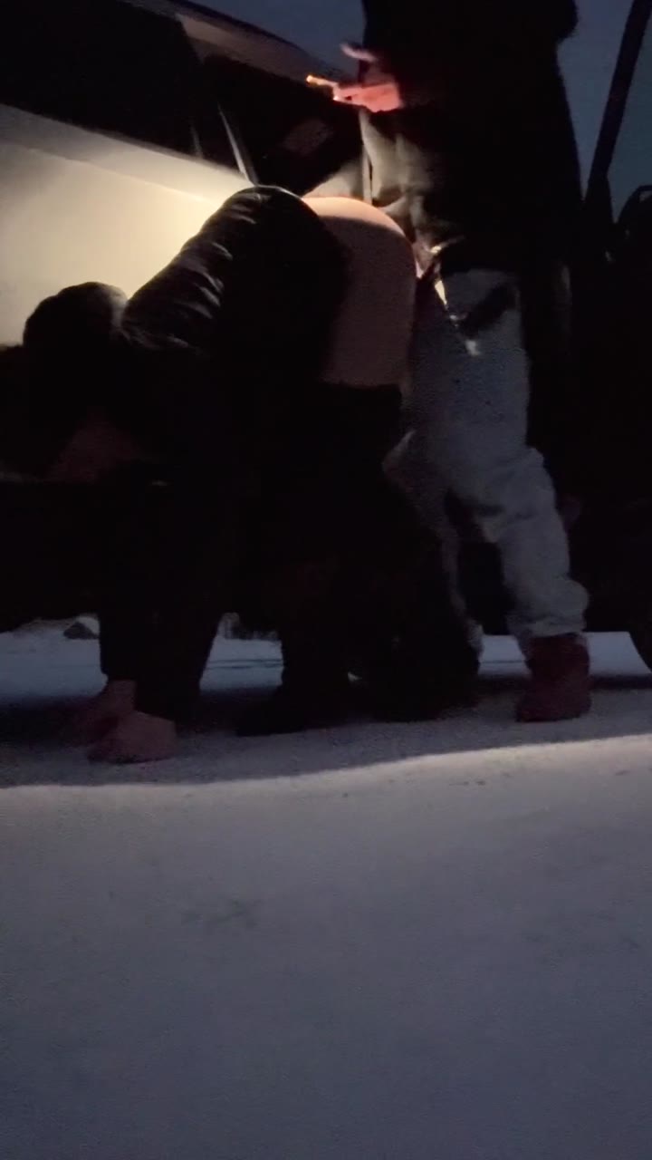 Mya_Lane – Auf der seite der straße sex und unterwerfend an riesigen schwanz