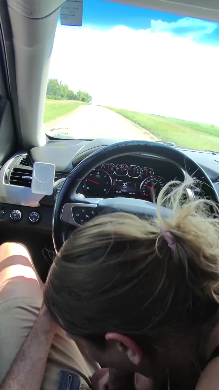 Mya_Lane – Straßenkopf, riskanter see-sex und viel sperma