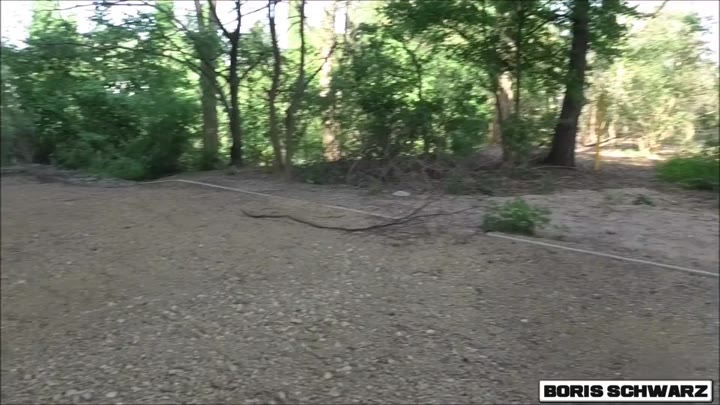 Boris-Schwarz – Mut test für deutsche schlampe – Outdoor pisse und fick session