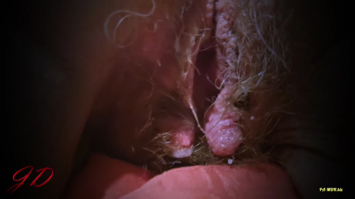 JuicyDream – Ein kurzer creampie