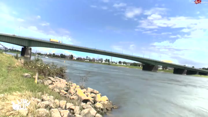 lilly-lil – Fick mich hart am Rhein