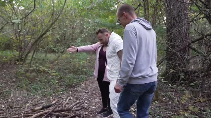 Mila-Hase – Freundschaftsdienst bei xxl Monsters Schwanz – Die beiden bekommen was sie verdienen