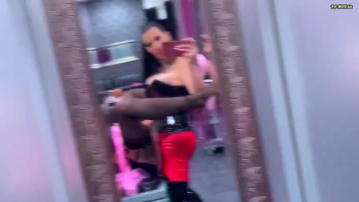 MissAlessaMilano – Fick die Sissy in den Arsch – Mit Handyaufnahme