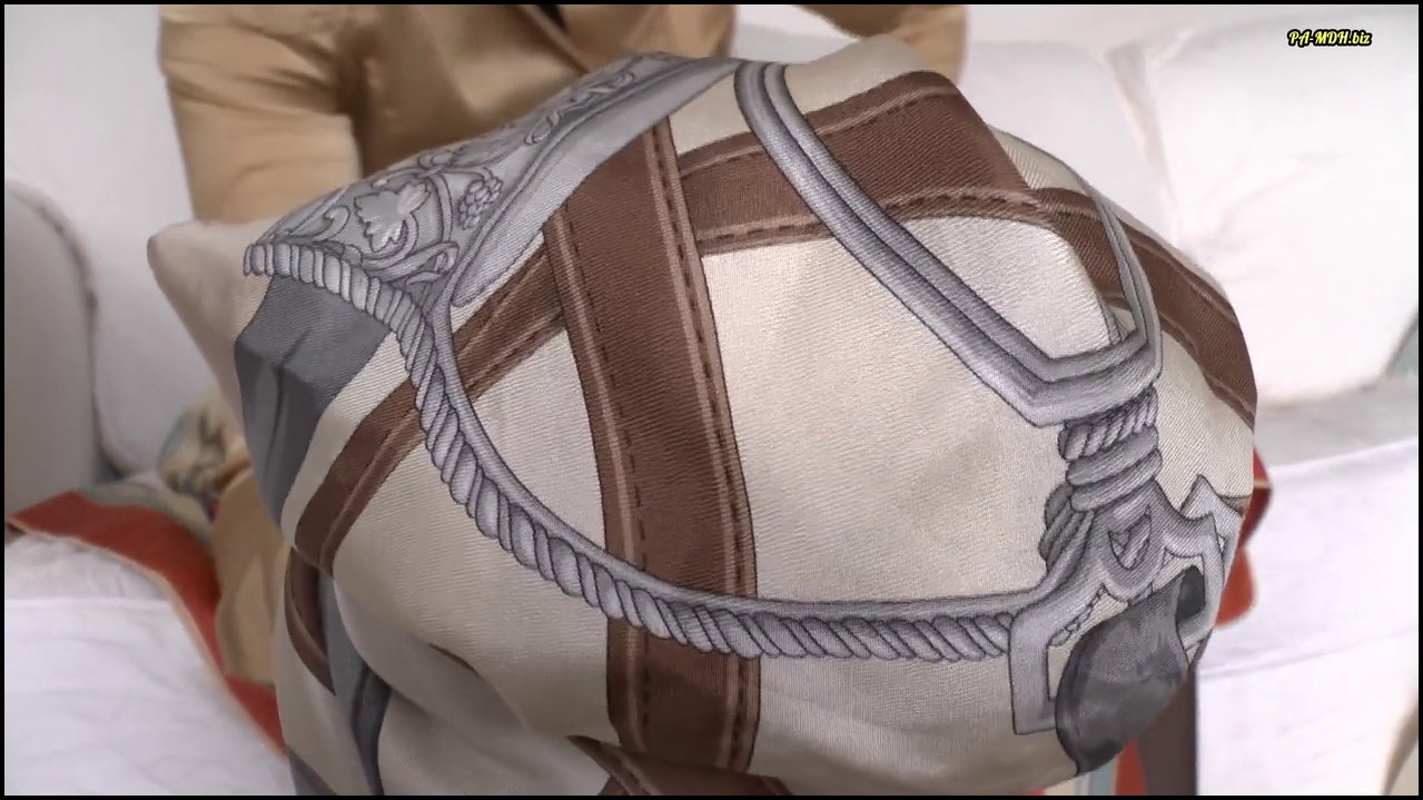 Lady Victoria Valente – Spritze Ab Auf Stiefmutters Seidentuch