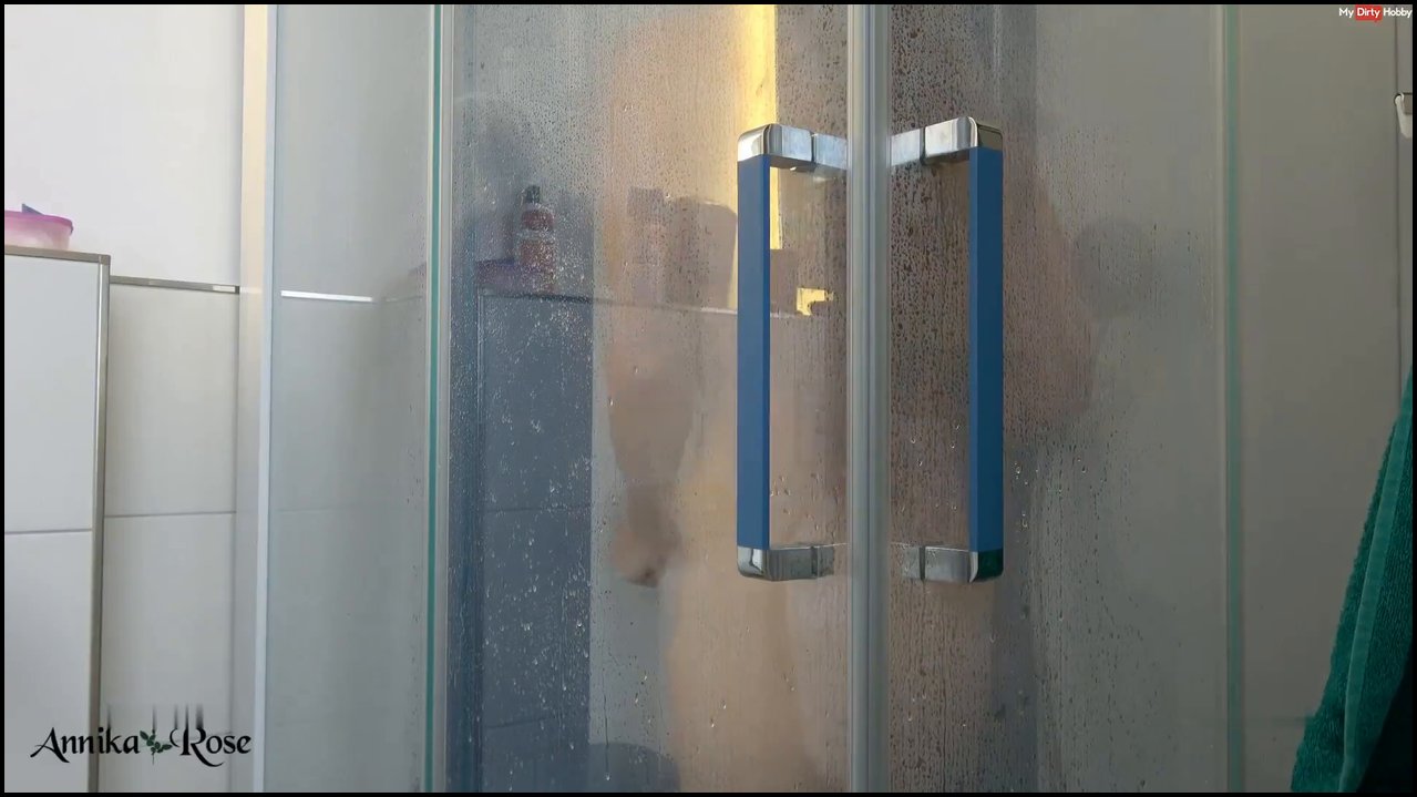 AnnikaRose – Ignor Duschen