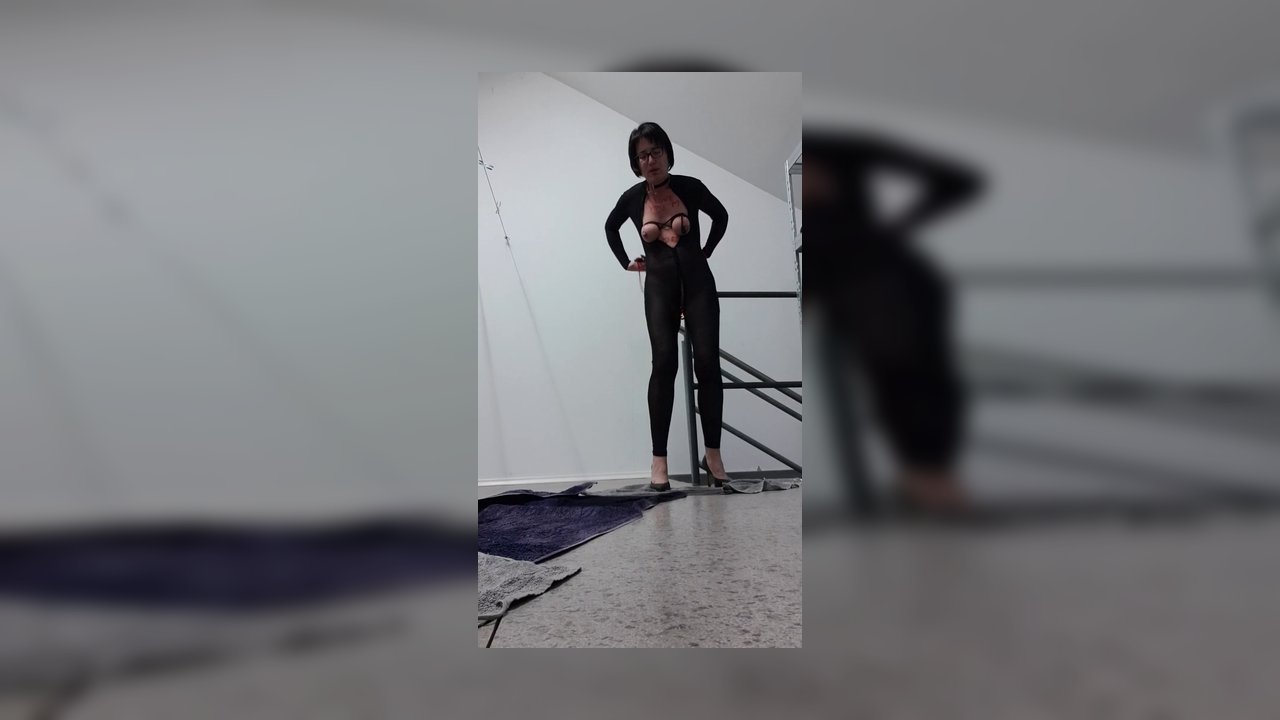 JulieEroticDress – Spritzen Ohne Ende