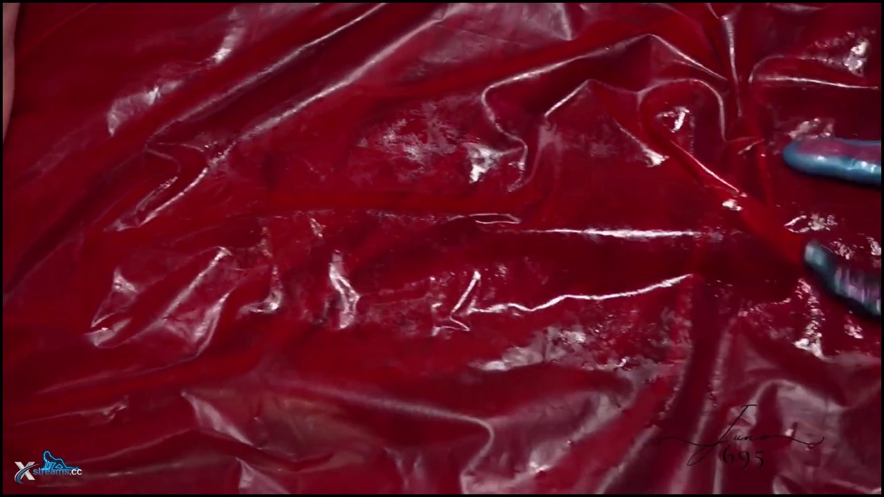 June695 – Alien Dildos und 2 Pussys – Bikergirl 97