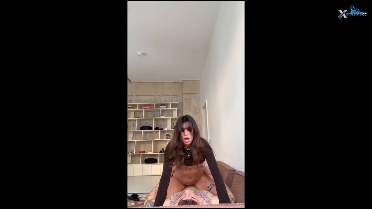 Nia x Noah – Ich musste sofort gefickt werden, als ich nach hause kam