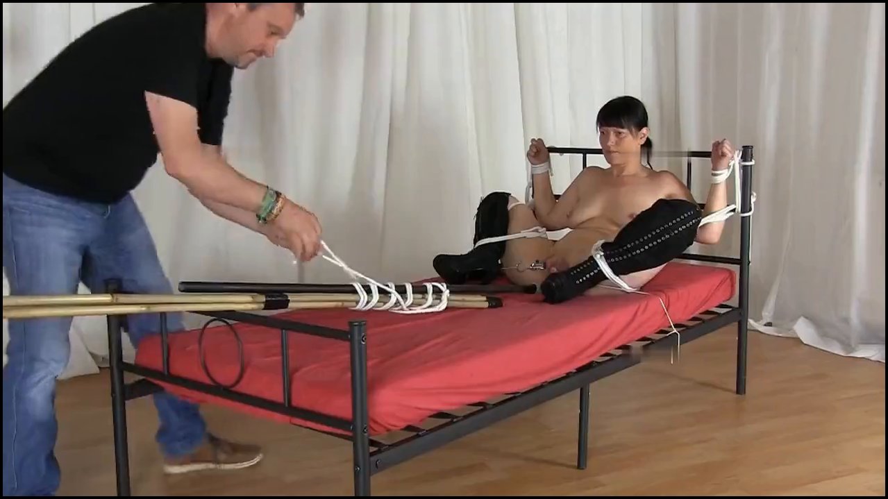 YvetteXtreme – Provozierter Orgasmus in Bondage